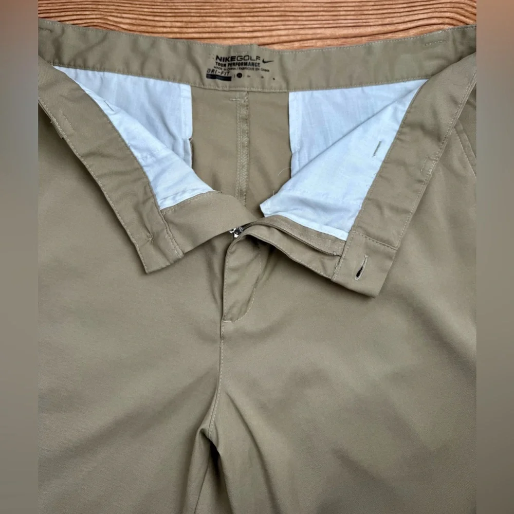 Men’s Nike Golf Tour Performance Dri-Fit Shorts Brown Size 34 Chino Flat Front - Picture 4 of 5